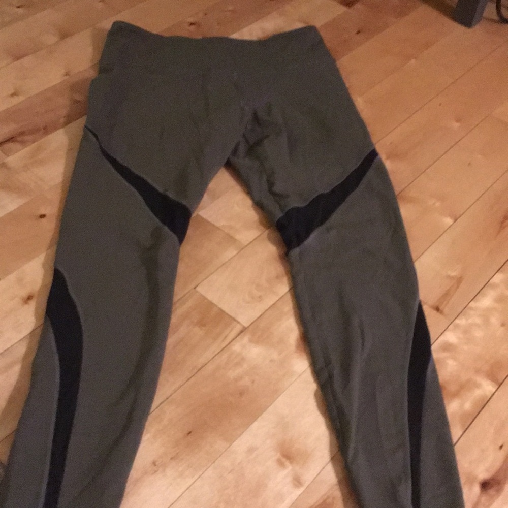Olive work out pants from forever 21 with black